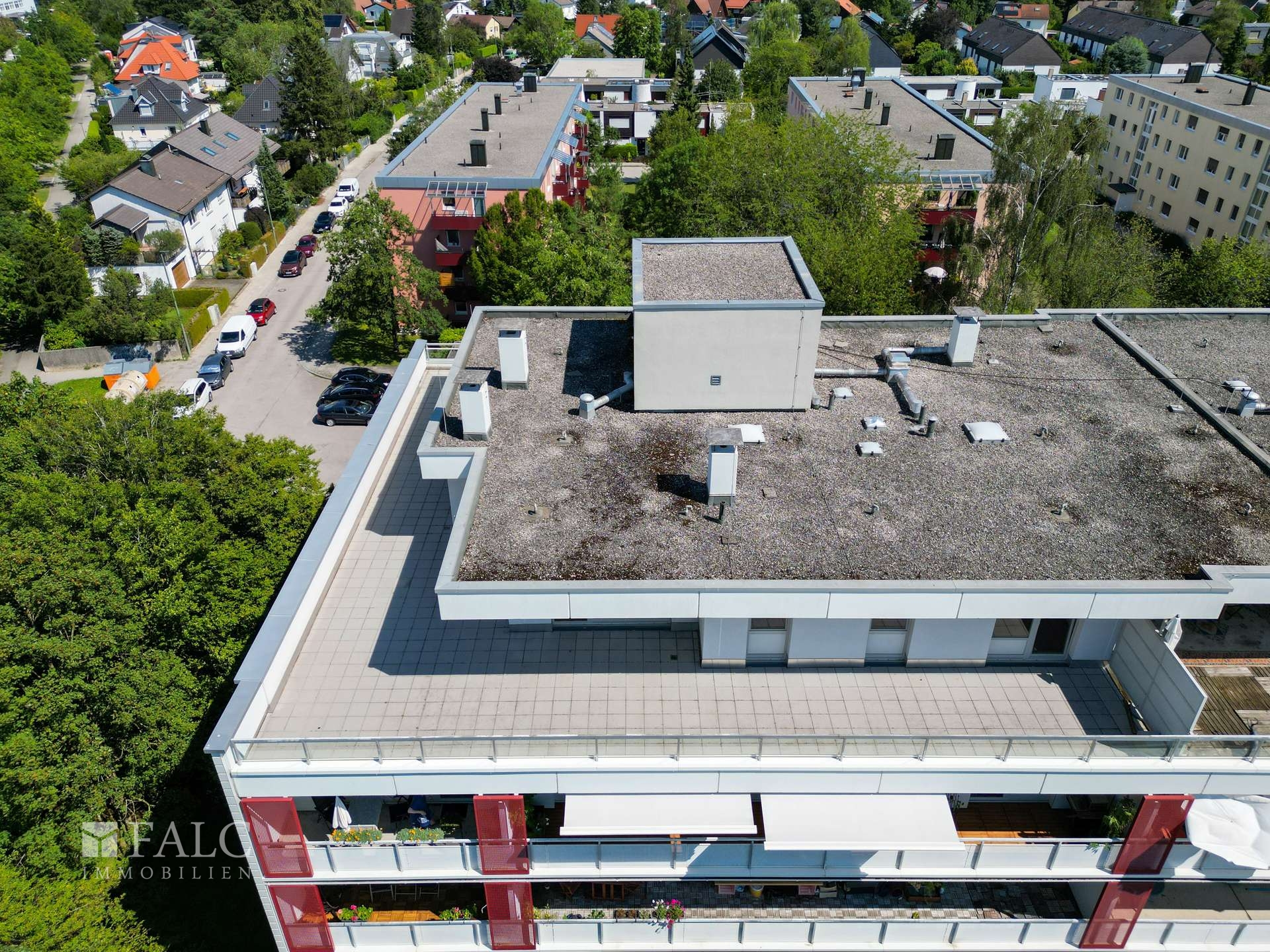 Drohnenaufnahme Terrasse aus West